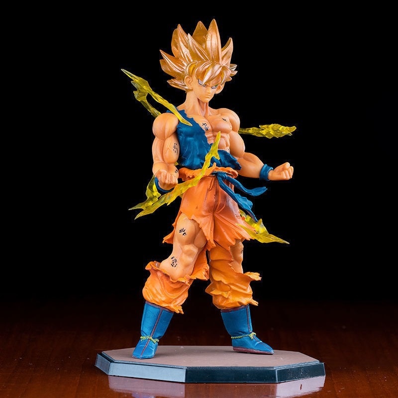 Boneco Colecionável - Goku Super Sayajin batalha contra Freeza